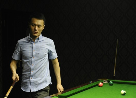 围和球迷热 围和球迷热