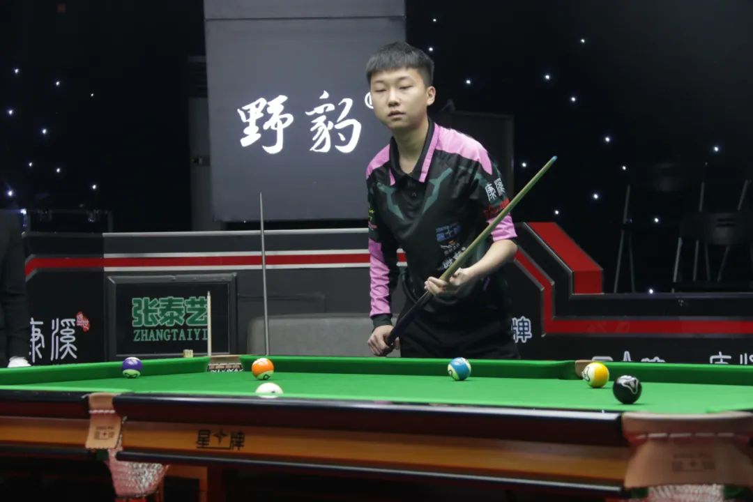 侧翼与底角 侧翼与底角