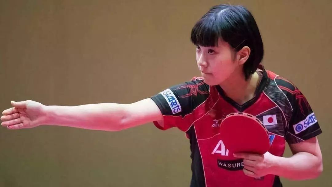 前腰与边锋 前腰与边锋